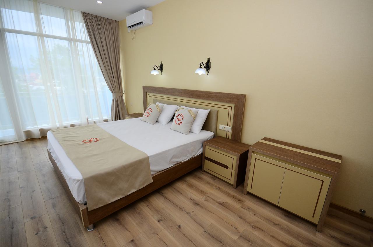 Hotel 725 B Батумі Екстер'єр фото