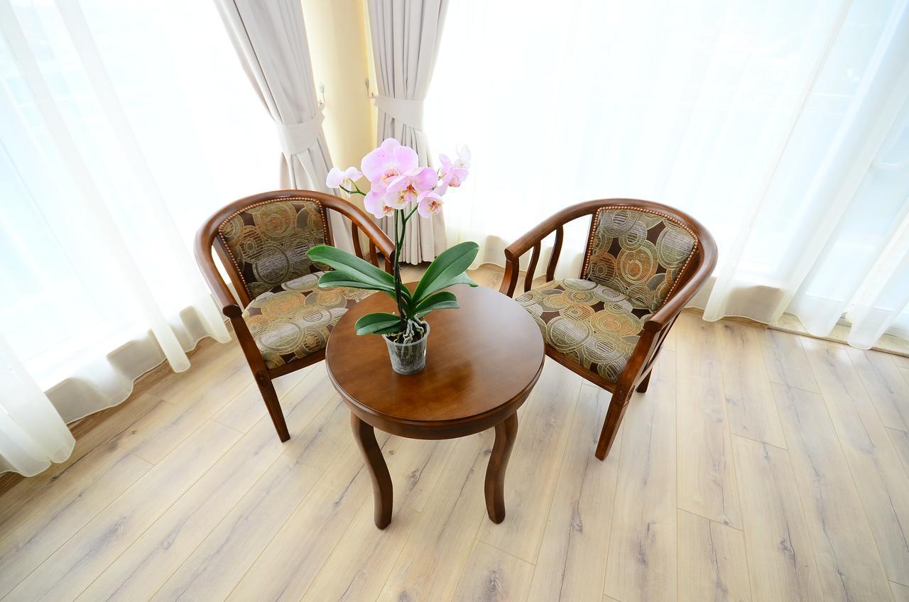 Hotel 725 B Батумі Екстер'єр фото