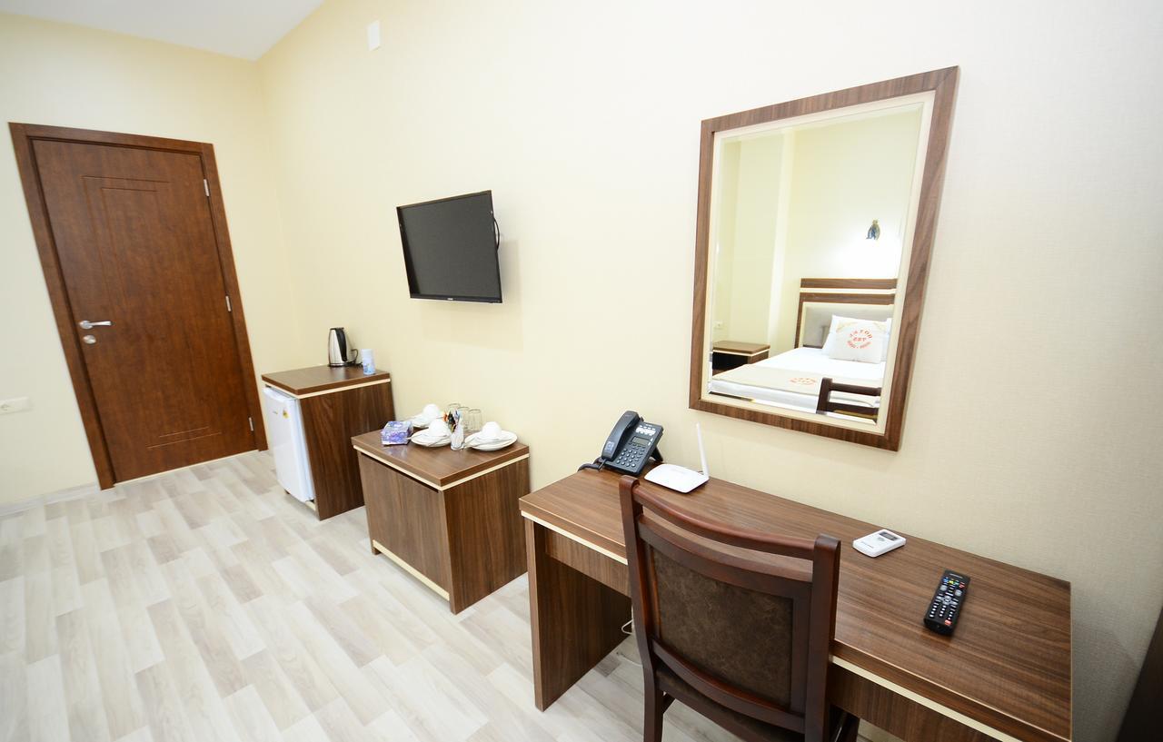 Hotel 725 B Батумі Номер фото