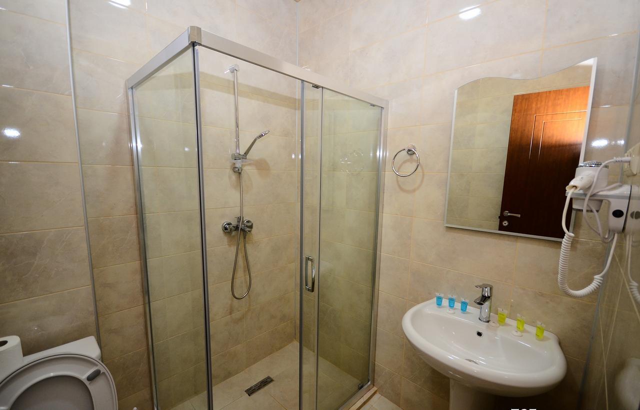 Hotel 725 B Батумі Номер фото